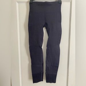 Lululemon ‘In The Flow’ ribbed leggings size 4 dark purple
